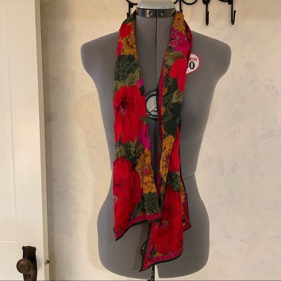 Lucious Floral Silk scarf Mint Vintage roses dahlias Mums reds greens fuschias - Picture 9 of 9